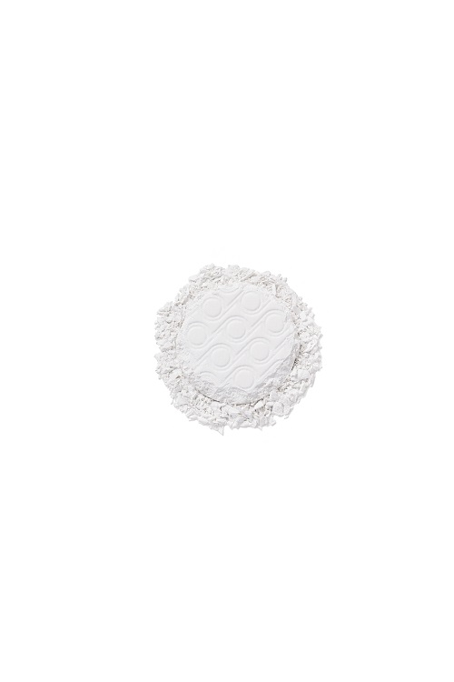 01 ULTRA WHITE