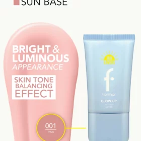application de la sun base SPF50 sur le visage