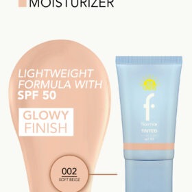 application du fluide teinté hydratant SPF50
